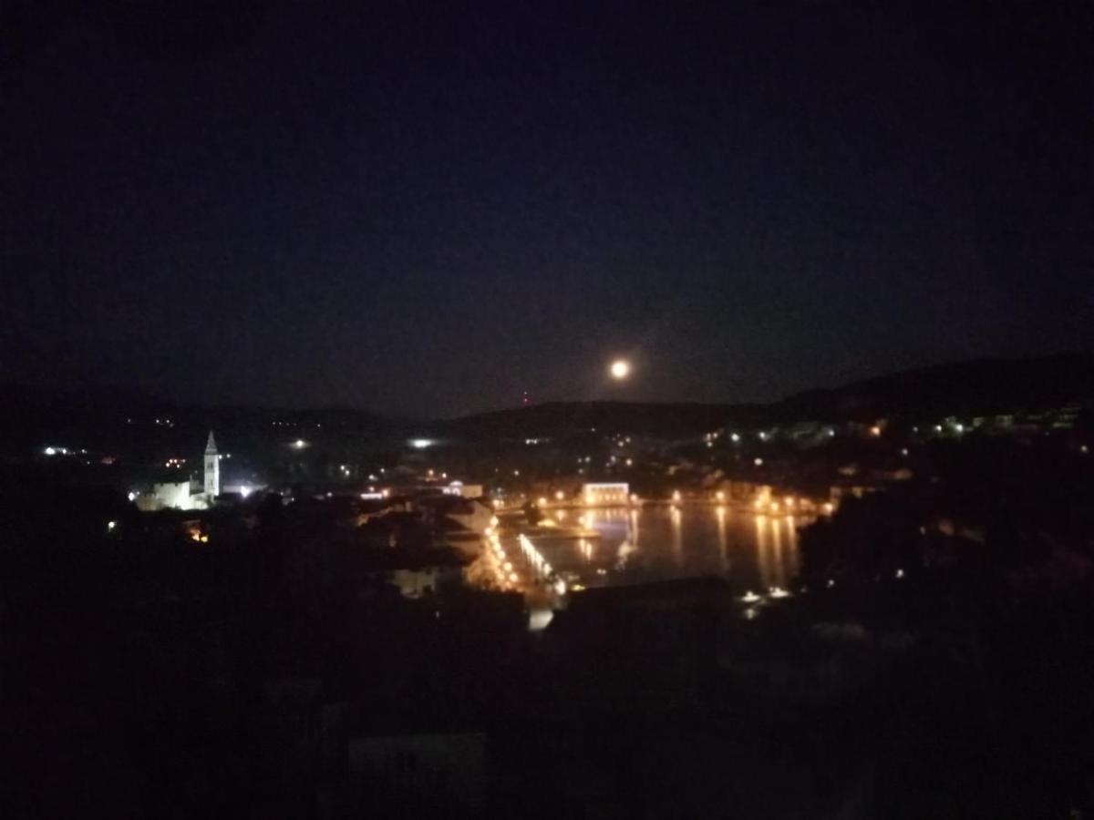 Apartment Sea View イェルサ エクステリア 写真